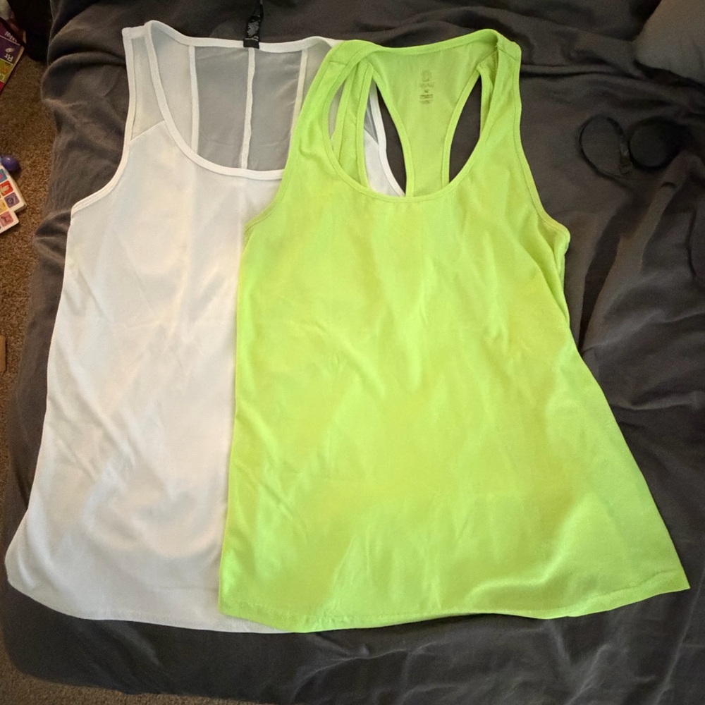Bundle of 2 Women's Sports Tank Tops